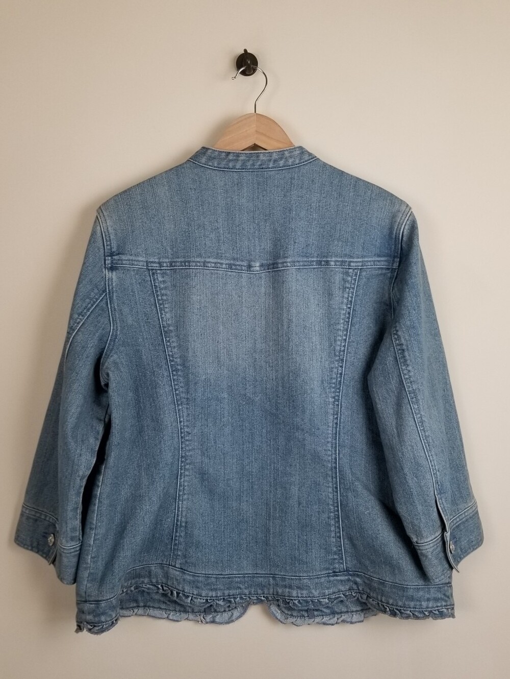 Chico's Additions Denim Jacket Ruffle Rhinestone Detail Size Large - Picture 4 of 6